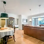 Terraza, Wifi, A 10 Minutos Del Centro En Bus Διαμέρισμα *
